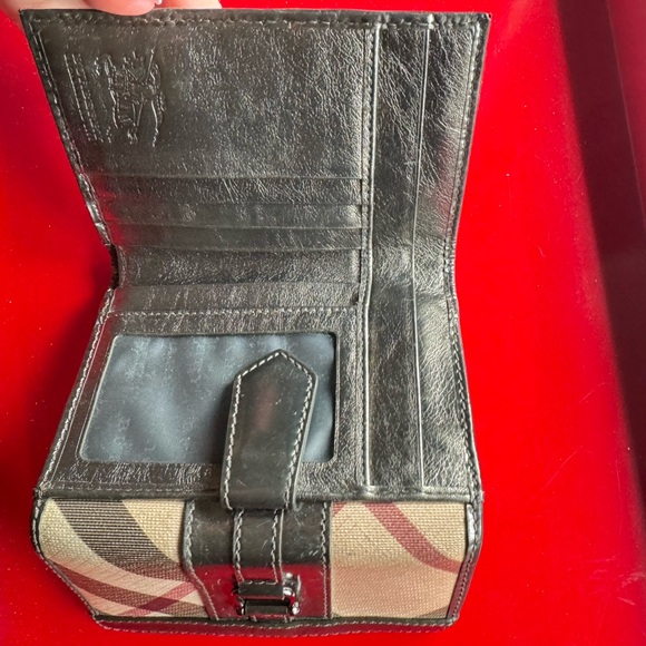 100% Authentic Burberry Wallet Pouch bought in Italy💓 - Picture 4 of 5